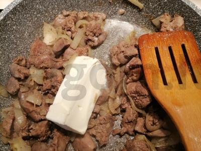 Kreminio skonio švelnus vištienos kepenėlių paštetas Žingsnis 3