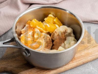 Mandarinų, žiedinių kopūstų ir cinamono uogienė Žingsnis 1