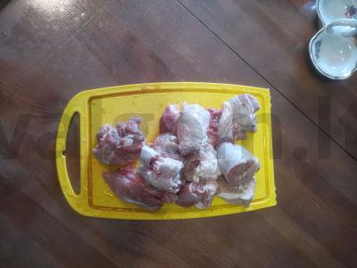 Slėginėje viryklėje troškinta ėriena su bulvėmis Žingsnis 1