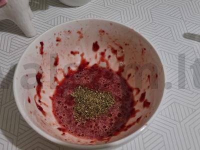 Braškių, bazilikų ir mėtų "Kraft" arbata. Žingsnis 3
