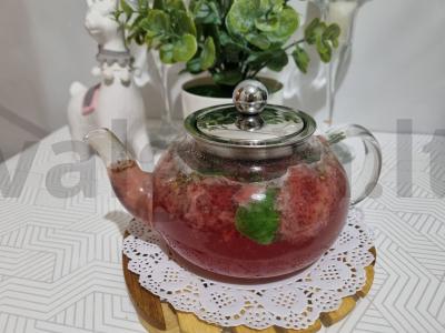 Braškių, bazilikų ir mėtų "Kraft" arbata. pagrindine nuotrauka