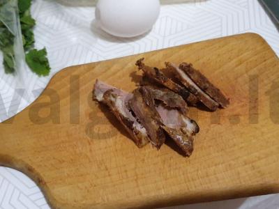 Kiaušiniai su kebabu ir bryndza Žingsnis 1