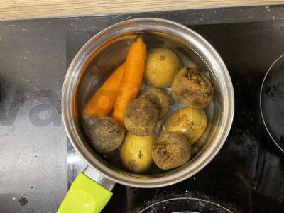 Vinaigrette yra sveikos salotos Žingsnis 1