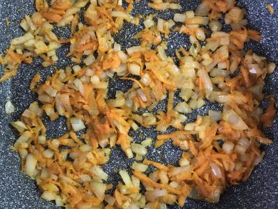 Grikiai su mėsos kukuliais padaže Žingsnis 1