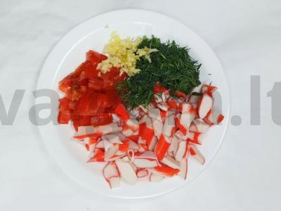 Lengvos įdarytos paprikos su krabų lazdelėmis ir bryndzos sūriu Žingsnis 2