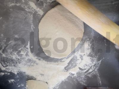 Kiaulienos kepsnys puode su tešlos dangteliu Žingsnis 6
