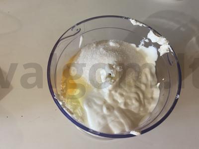 Miltais pabarstytas varškės ir grietinės apkepas Žingsnis 1
