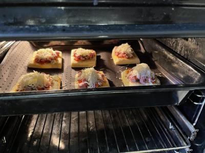 Sluoksniuotos tešlos pyragas su a la picos įdaru Žingsnis 3