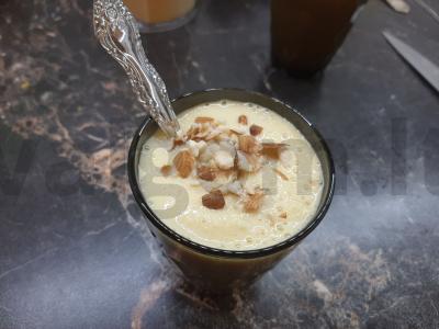 Mango ir jogurto desertas pagrindine nuotrauka