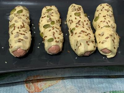 Dešrelės tešloje ant kefyro Žingsnis 9