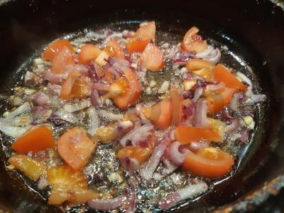 Švelnus omletas su daržovėmis, žolelėmis ir sūriu Žingsnis 2