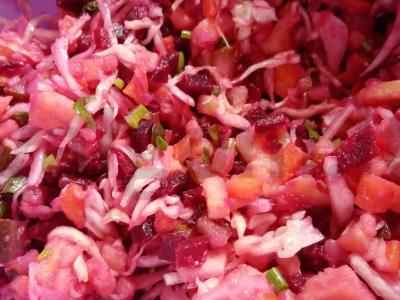 Lengvas tradicinės sudėties vinaigretas pagrindine nuotrauka