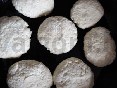 Sūrio pyragaičiai su braškėmis Žingsnis 3