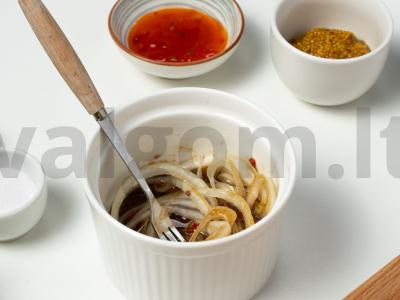 Salotos su vištiena ir konservuotomis baltosiomis pupelėmis Žingsnis 2