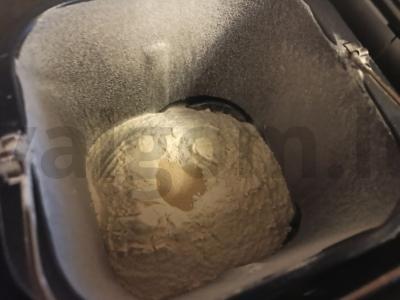 Balta duona iš duonos kepimo mašinos Žingsnis 1