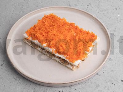 Sluoksniuotos žuvies salotos su vafliniais pyragėliais Žingsnis 4