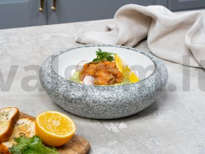 Lašišos, avokadų ir ridikėlių tartaras pagrindine nuotrauka