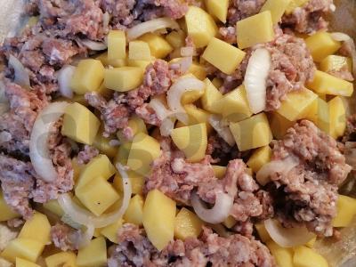 Skanus aromatingas bulvių ir maltos mėsos pyragas Žingsnis 13