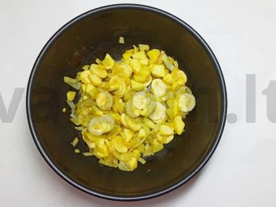 Raudona žuvis su keptais bananais Žingsnis 4