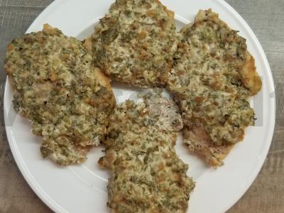 Švelni mėsa "Barskio stiliumi" su marinuotais agurkais ir riešutais pagrindine nuotrauka