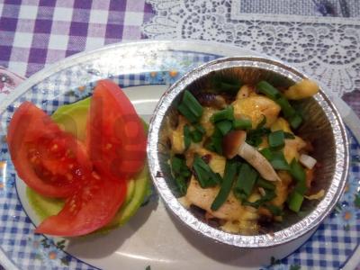 Žuvienė su grybais ir prieskoniais pagrindine nuotrauka