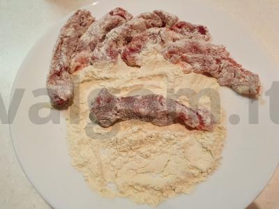 Švelni kiauliena "Jautienos stroganovas" Žingsnis 4