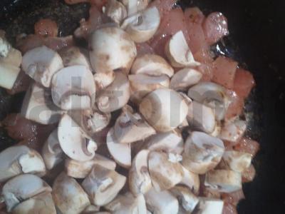 Nuostabi kreminė sriuba su grybais ir vištiena Žingsnis 6