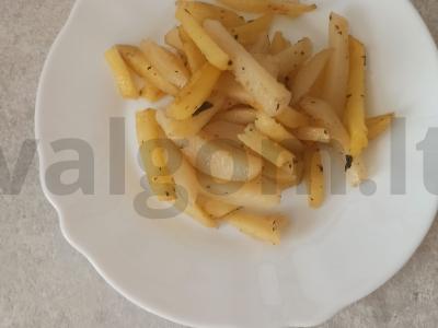 Bulvių šiaudai pagrindine nuotrauka