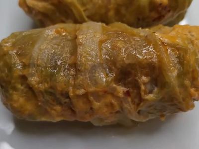 Pekino kopūstų įdaryti kiaulienos farširuoti kopūstai pagrindine nuotrauka