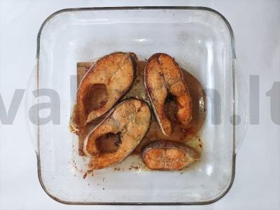 Gardi lašiša su krapų padažu Žingsnis 3