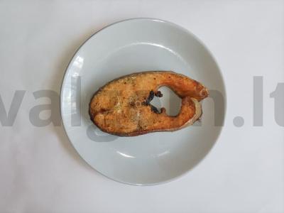 Gardi lašiša su krapų padažu pagrindine nuotrauka