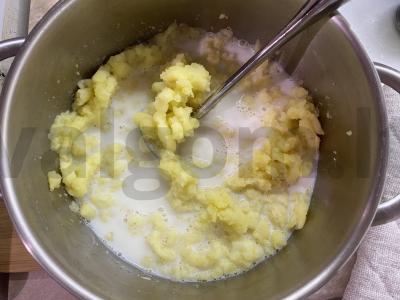 Oro bulvių košė su pienu Žingsnis 4