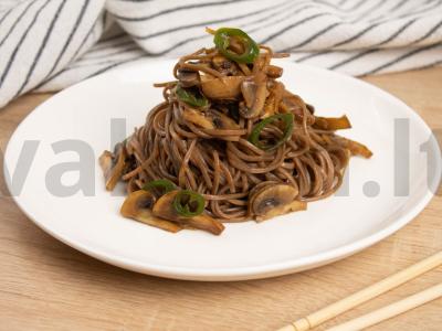 Soba su grybais ir aitriosiomis paprikomis pagrindine nuotrauka
