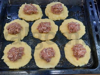 Bulvių zrazy su mėsa Žingsnis 6