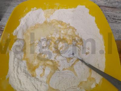 Pyragas su bulvėmis ir malta mėsa Žingsnis 3