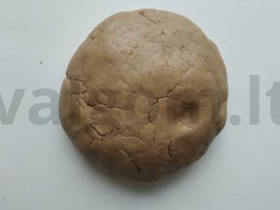 Traškūs imbieriniai meduoliai su kardamonu Žingsnis 2