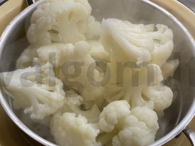 Žiediniai kopūstai, kepti su sezamo sėklomis ir paprika Žingsnis 4