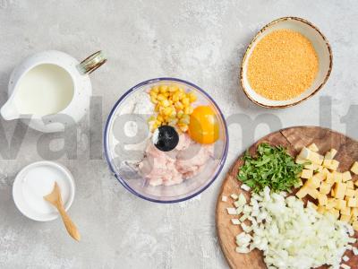 Kotletai su kukurūzais ir namine malta mėsa Žingsnis 1