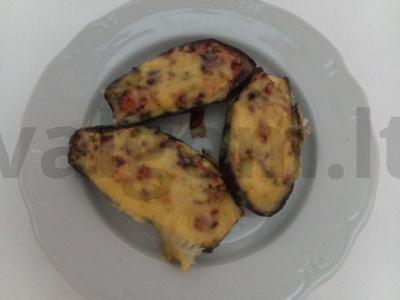 Kepti įdaryti baklažanai pagrindine nuotrauka