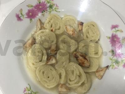Sraigės su mėsa pagrindine nuotrauka