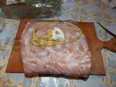 Švelnus kiaulienos kepsnys Žingsnis 1