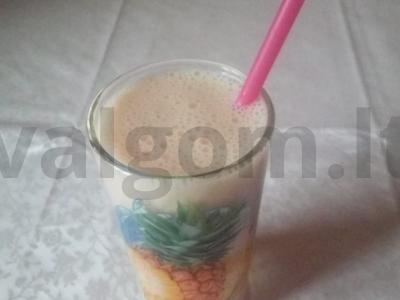 Kefyro, bananų ir zefyrų kokteilis Žingsnis 4
