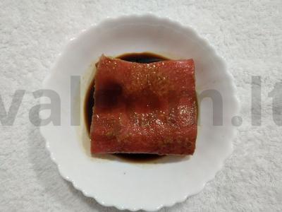 Delikatesinis užkandis iš tuno, kepto sezamo sėklose Žingsnis 1