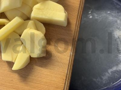 Krienų makaronų sriuba Žingsnis 2