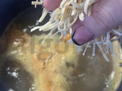 Krienų makaronų sriuba Žingsnis 4