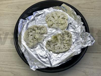 Žiedinių kopūstų kepsniai orkaitėje Žingsnis 2