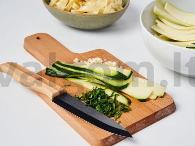 Cukinijų daržovių makaronai su makaronais Žingsnis 1