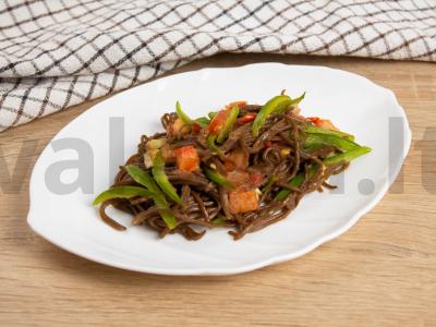 Soba su aitriosiomis paprikomis ir pomidorais pagrindine nuotrauka