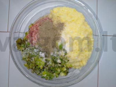 Naminiai kotletai su žolelėmis bet kokiam garnyrui Žingsnis 1