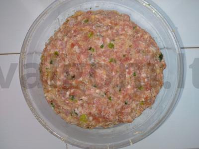 Naminiai kotletai su žolelėmis bet kokiam garnyrui Žingsnis 2